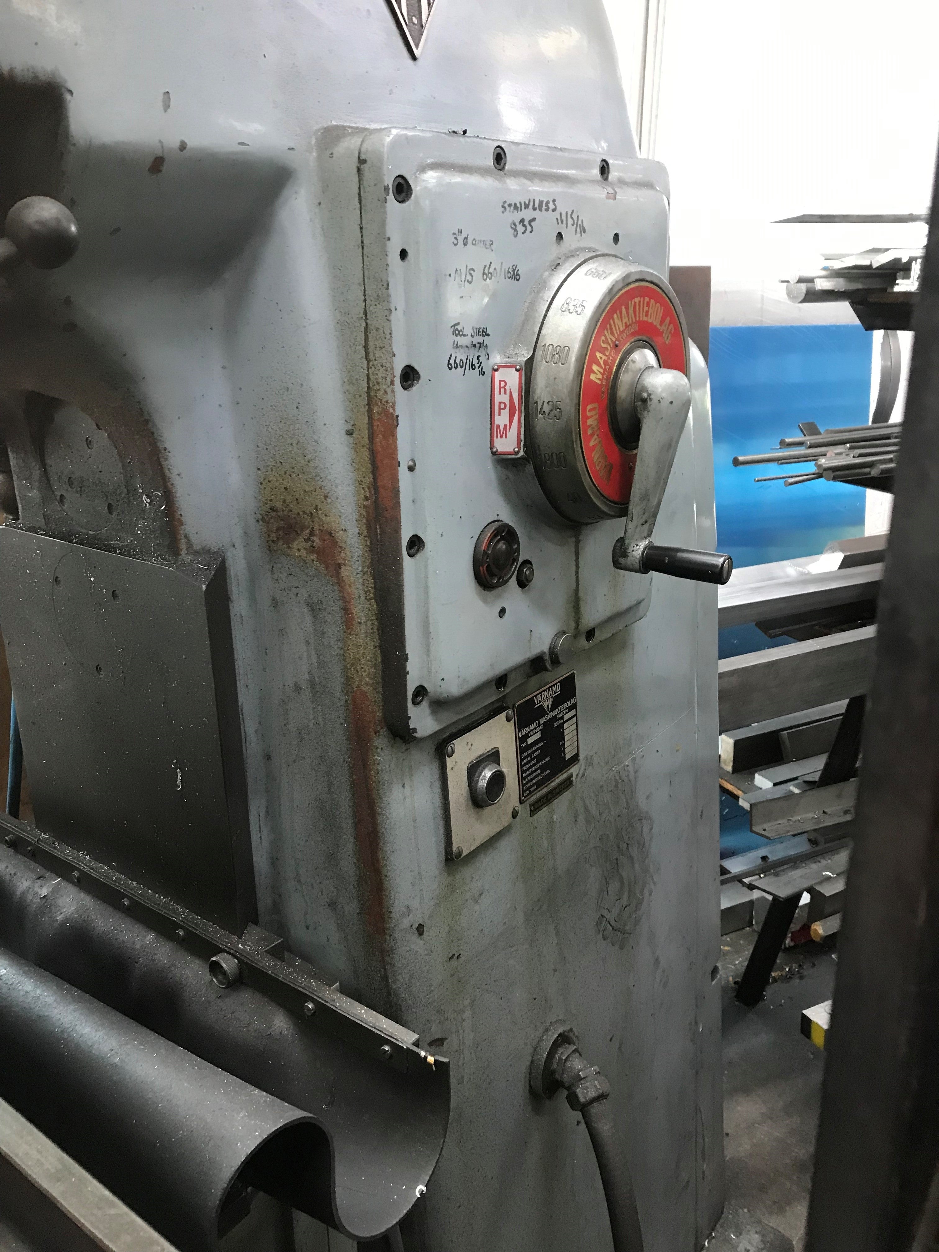 Varnamo vertical milling machine